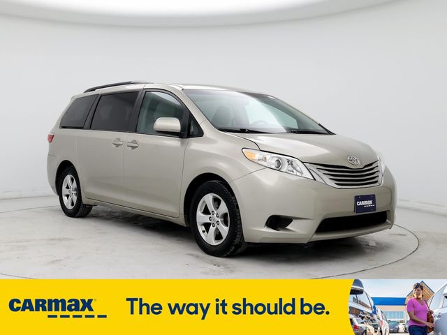 2015 Toyota Sienna LE