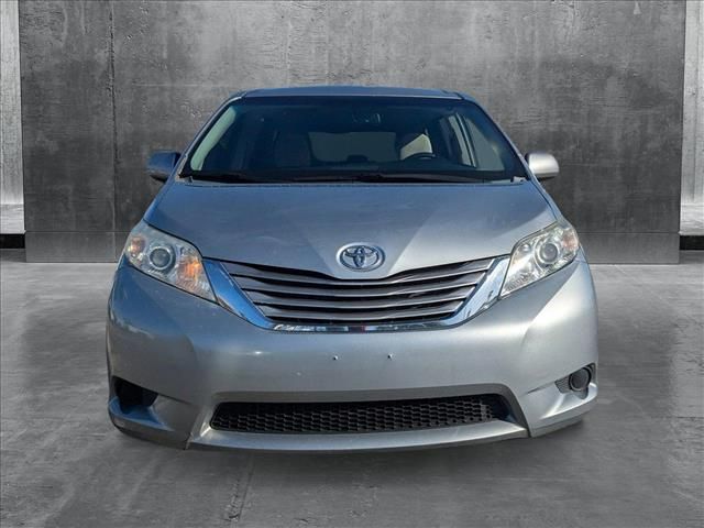 2015 Toyota Sienna LE