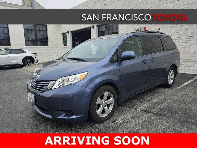 2015 Toyota Sienna LE