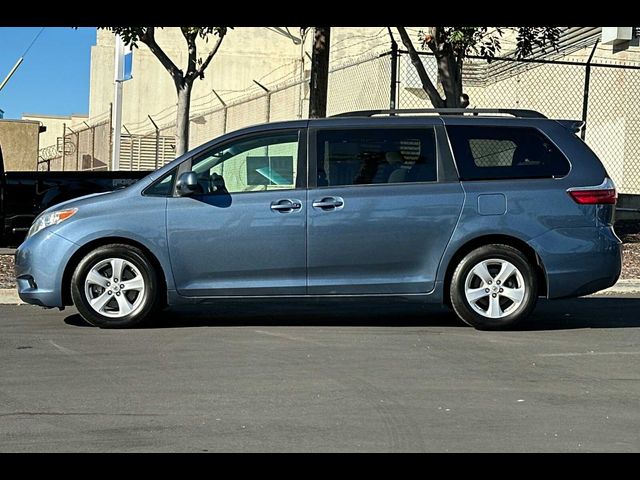 2015 Toyota Sienna LE