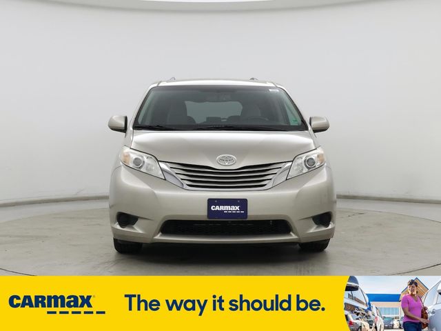 2015 Toyota Sienna LE