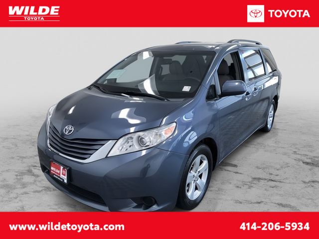 2015 Toyota Sienna LE