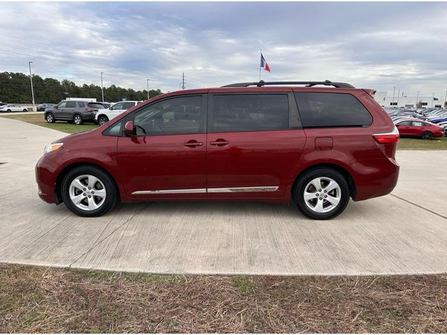 2015 Toyota Sienna LE