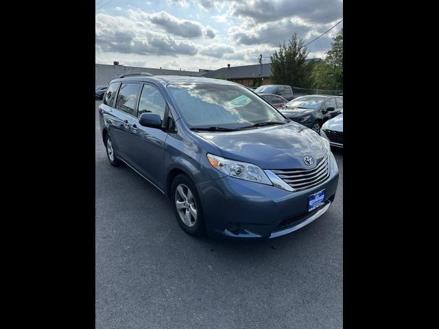 2015 Toyota Sienna LE
