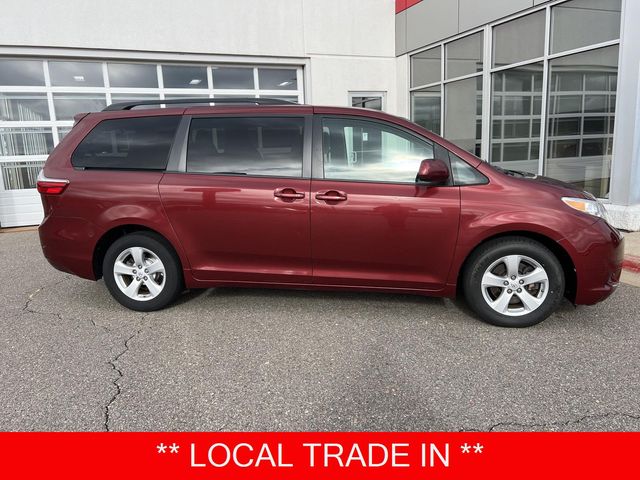 2015 Toyota Sienna LE