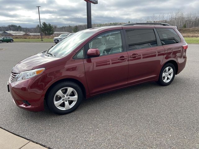 2015 Toyota Sienna LE