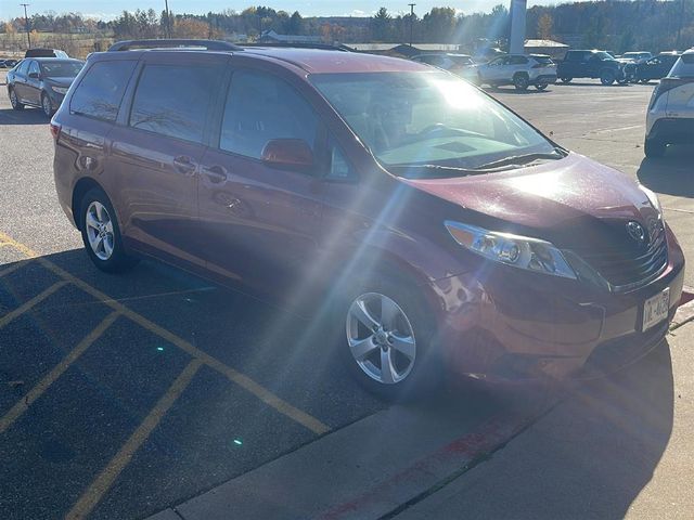 2015 Toyota Sienna LE