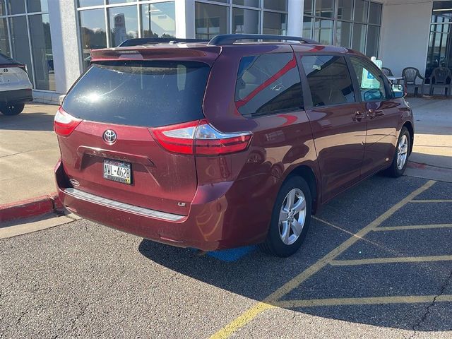 2015 Toyota Sienna LE