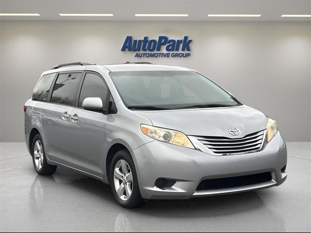 2015 Toyota Sienna LE Auto Access Seat