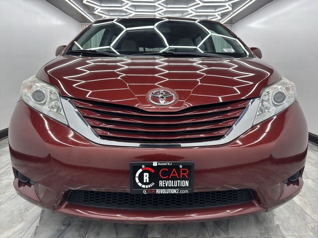 2015 Toyota Sienna LE