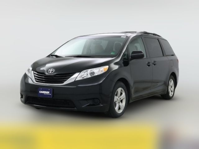 2015 Toyota Sienna LE