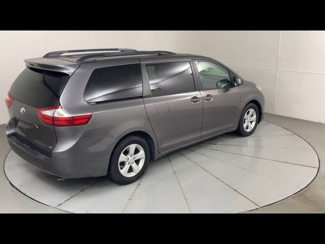 2015 Toyota Sienna LE