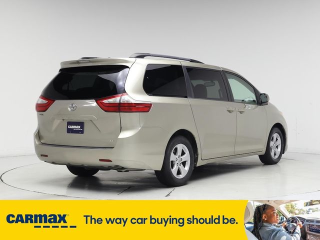 2015 Toyota Sienna LE