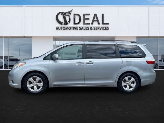 2015 Toyota Sienna LE