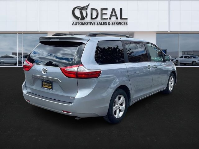 2015 Toyota Sienna LE
