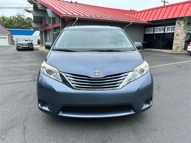 2015 Toyota Sienna LE Auto Access Seat