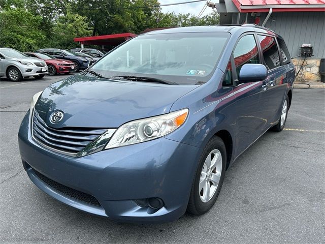 2015 Toyota Sienna LE Auto Access Seat