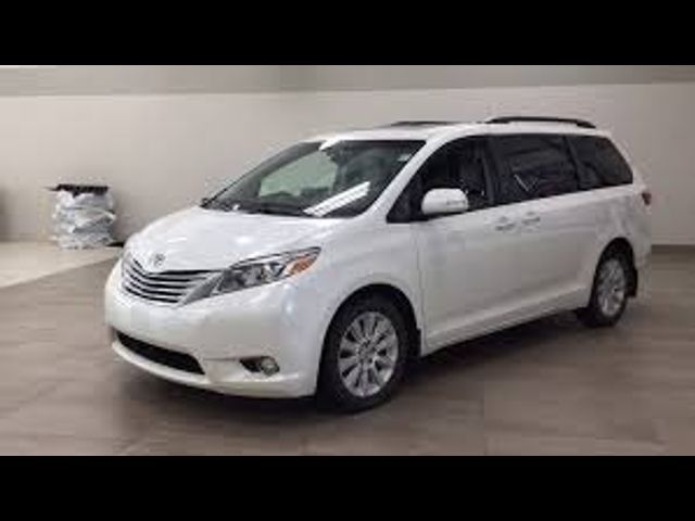 2015 Toyota Sienna LE