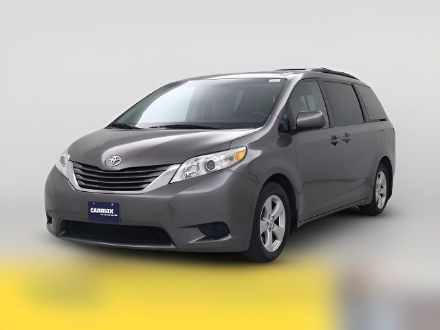 2015 Toyota Sienna LE