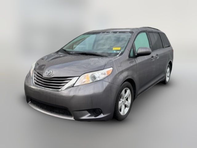 2015 Toyota Sienna LE Auto Access Seat