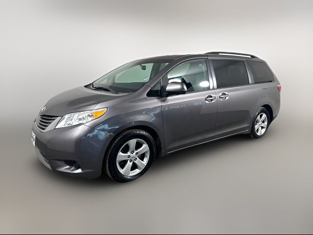 2015 Toyota Sienna LE