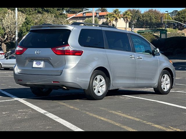 2015 Toyota Sienna LE