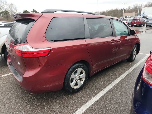 2015 Toyota Sienna LE