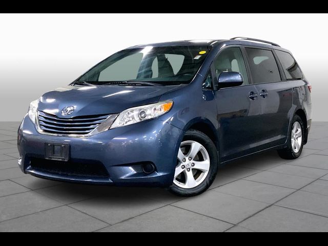 2015 Toyota Sienna LE