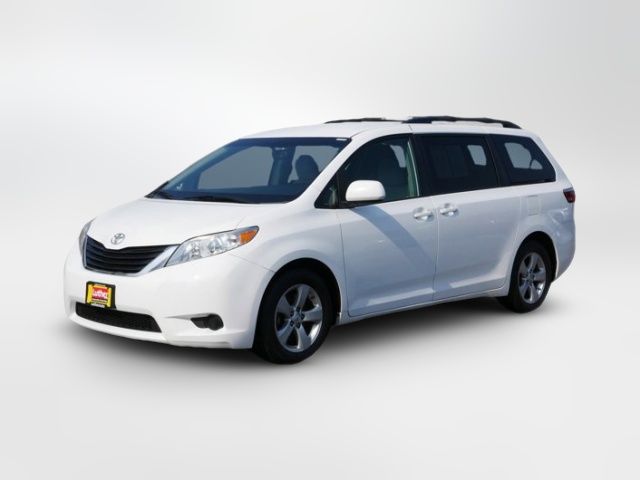 2015 Toyota Sienna LE