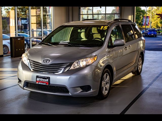 2015 Toyota Sienna LE Auto Access Seat