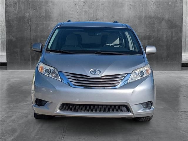 2015 Toyota Sienna LE