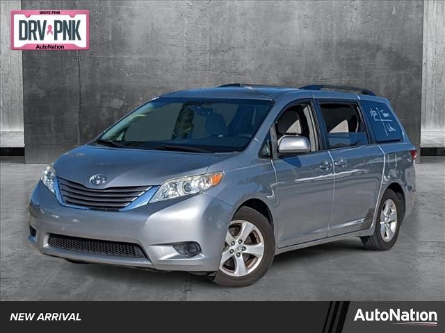 2015 Toyota Sienna LE