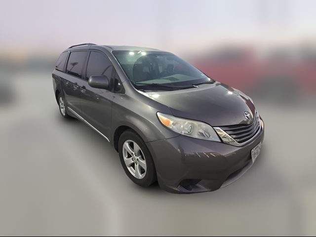 2015 Toyota Sienna LE