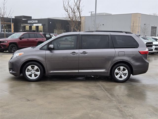 2015 Toyota Sienna LE