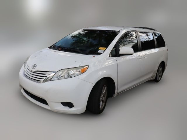 2015 Toyota Sienna LE