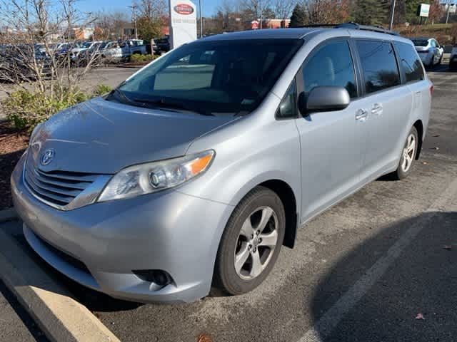 2015 Toyota Sienna LE