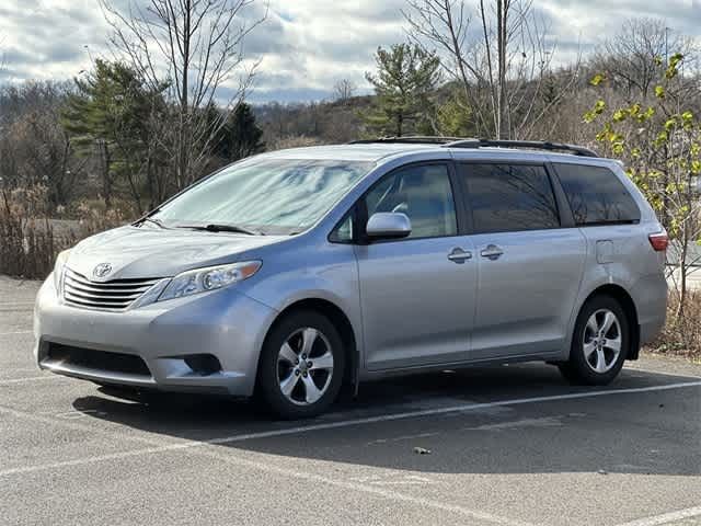 2015 Toyota Sienna LE