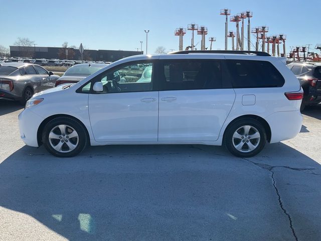 2015 Toyota Sienna LE