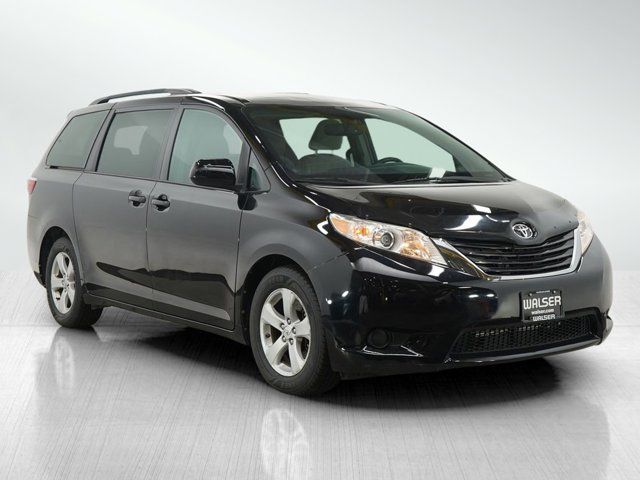 2015 Toyota Sienna LE