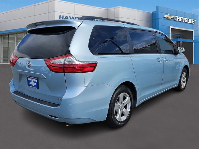 2015 Toyota Sienna LE