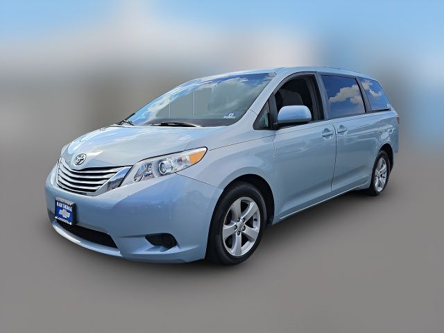 2015 Toyota Sienna LE