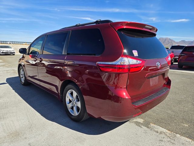 2015 Toyota Sienna LE