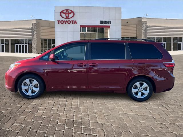 2015 Toyota Sienna LE