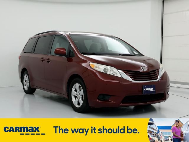 2015 Toyota Sienna LE