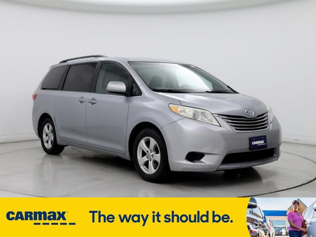 2015 Toyota Sienna LE