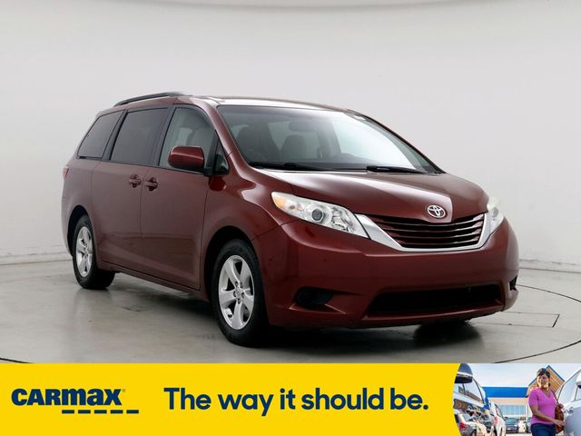 2015 Toyota Sienna LE