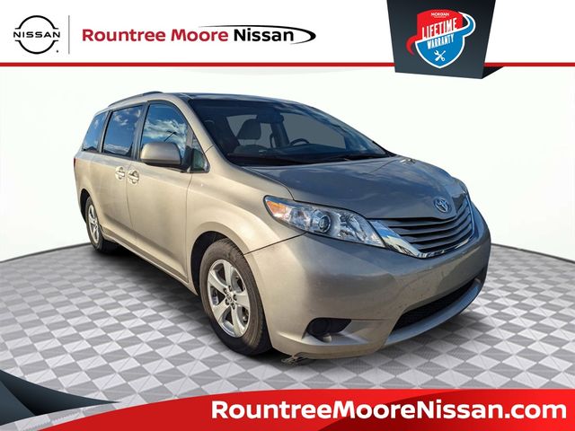 2015 Toyota Sienna LE