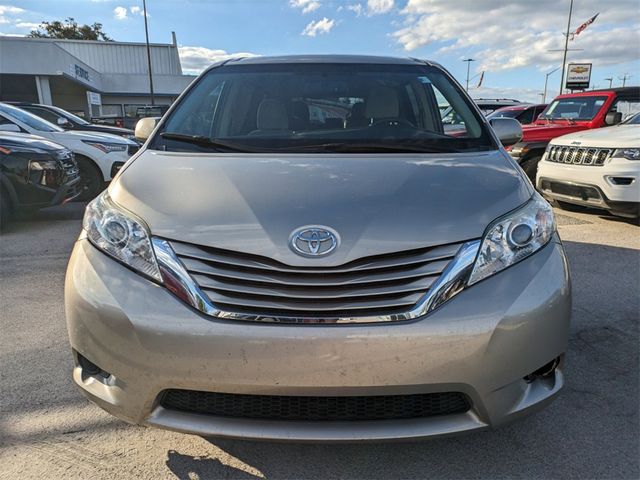 2015 Toyota Sienna LE