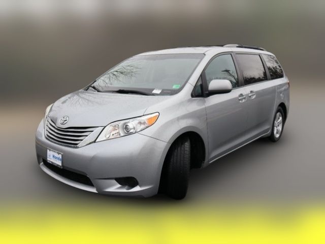 2015 Toyota Sienna LE