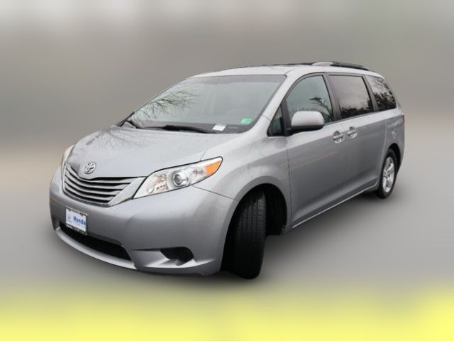 2015 Toyota Sienna LE